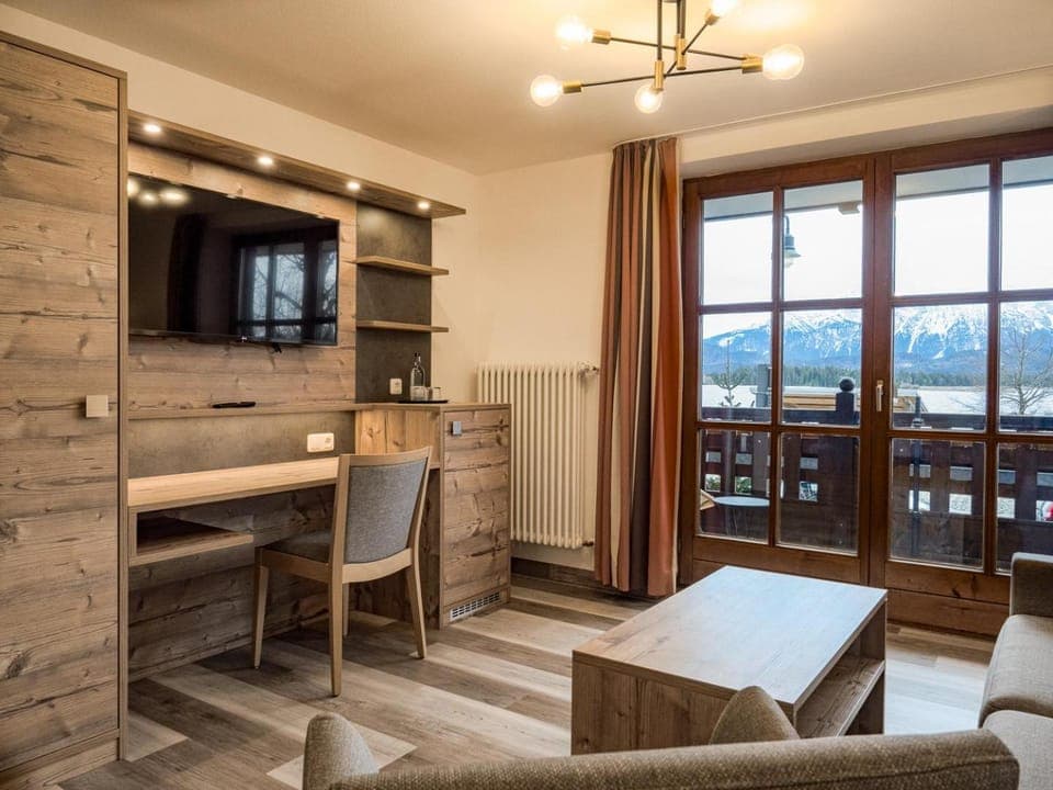 TV and multimedia, Seating area