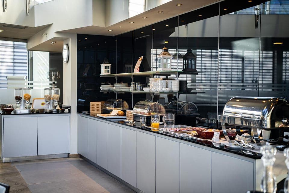 Coffee/tea facilities, Food and drinks, Food, Breakfast, Buffet breakfast