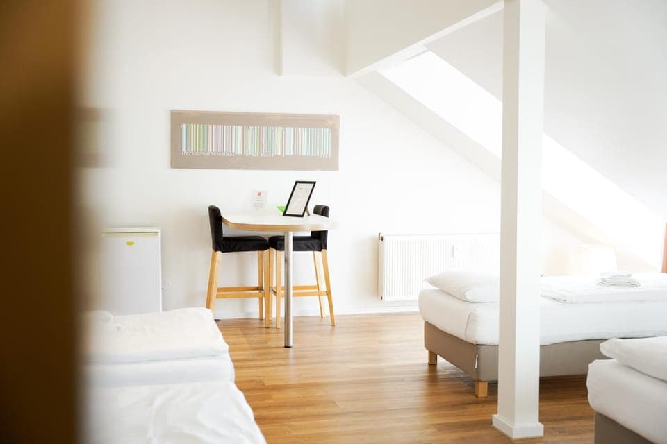 Photo of the whole room, Seating area