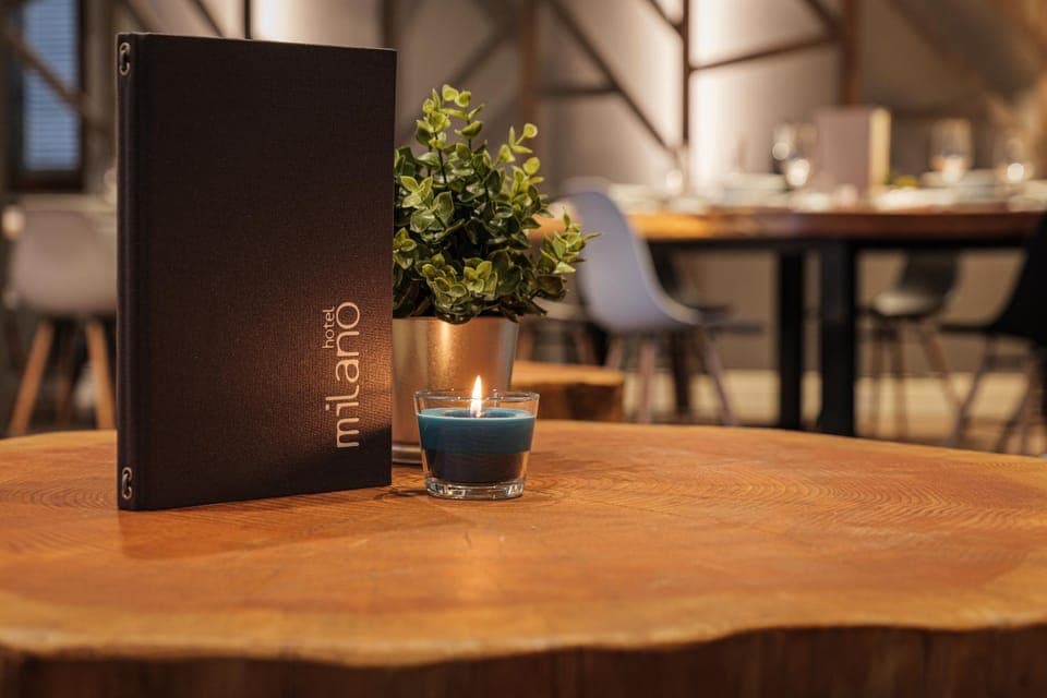 Lounge or bar