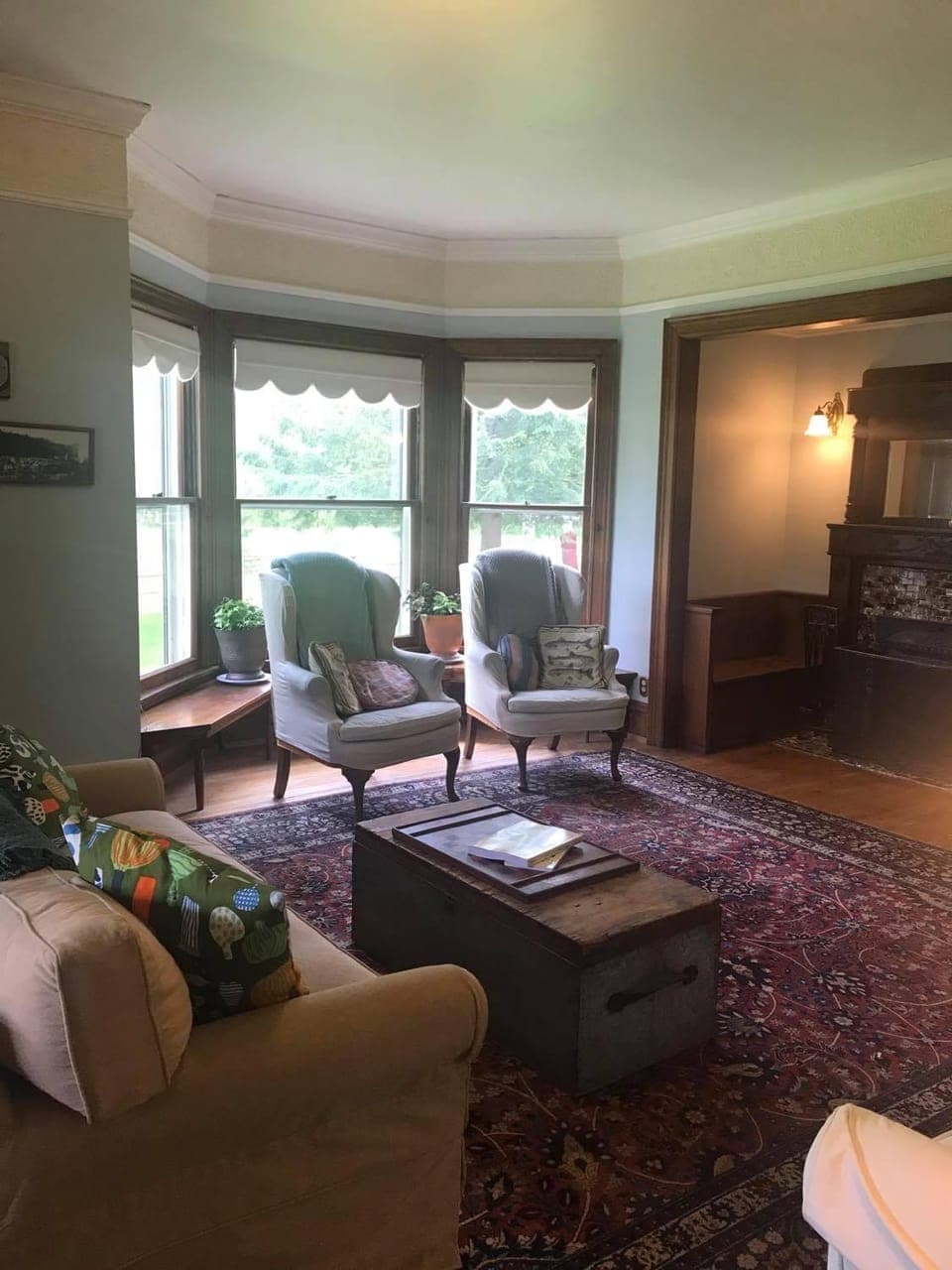 Living room, Seating area