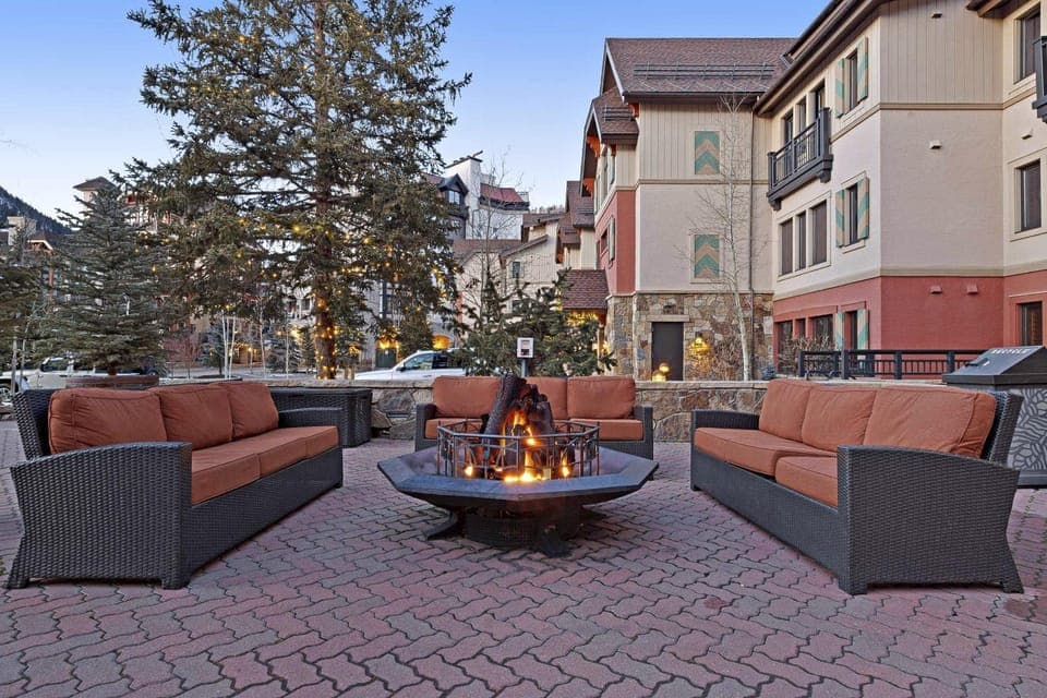 Lion Square Lodge North 284 Apartment in Lionshead Village Vail