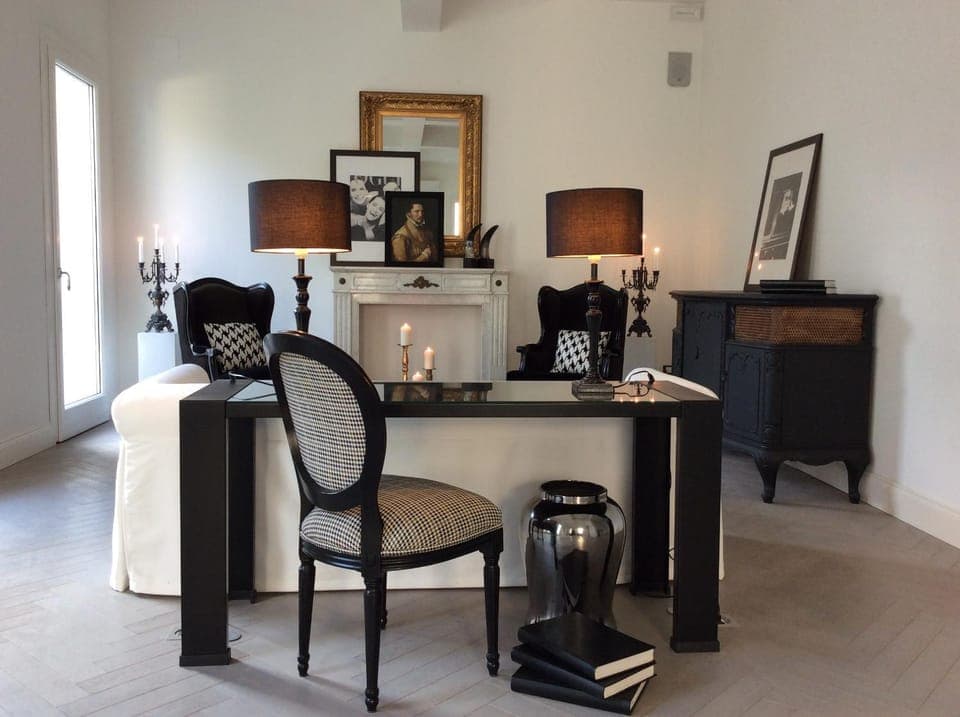 Communal lounge/ TV room