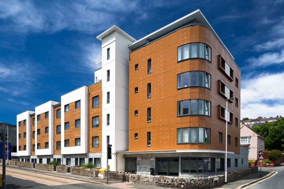 Property building, Facade/entrance