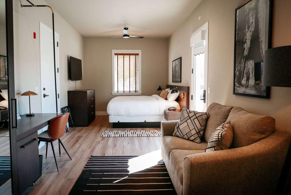 Photo of the whole room