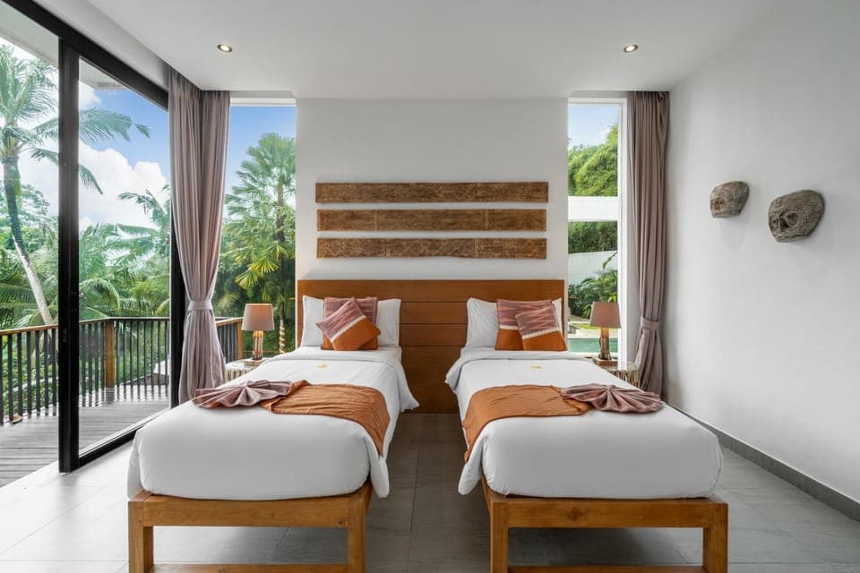 Bed, View (from property/room), Balcony/Terrace, Photo of the whole room, Bedroom, air conditioner