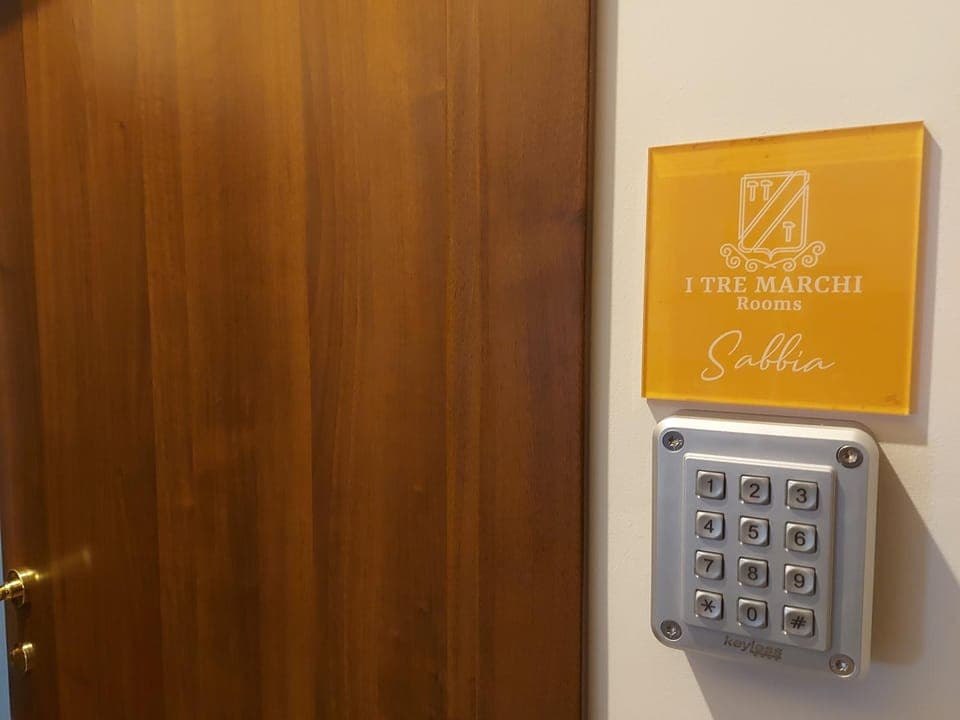 Property logo or sign, Logo/Certificate/Sign, Text overlay, Certificate/Award