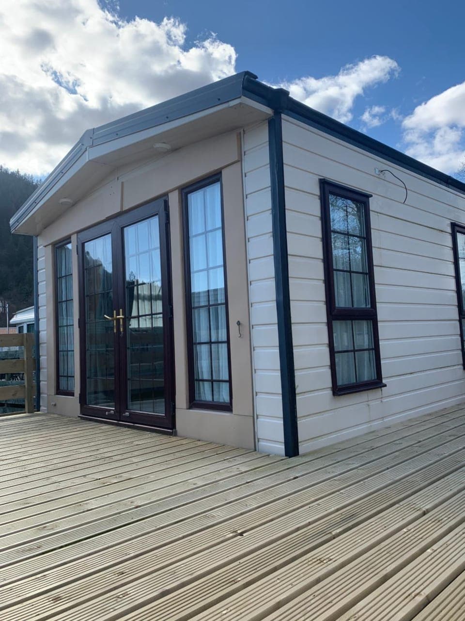 Property building, Facade/entrance, Balcony/Terrace