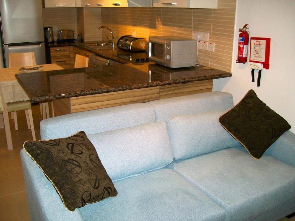 Kitchen or kitchenette, Living room, Seating area