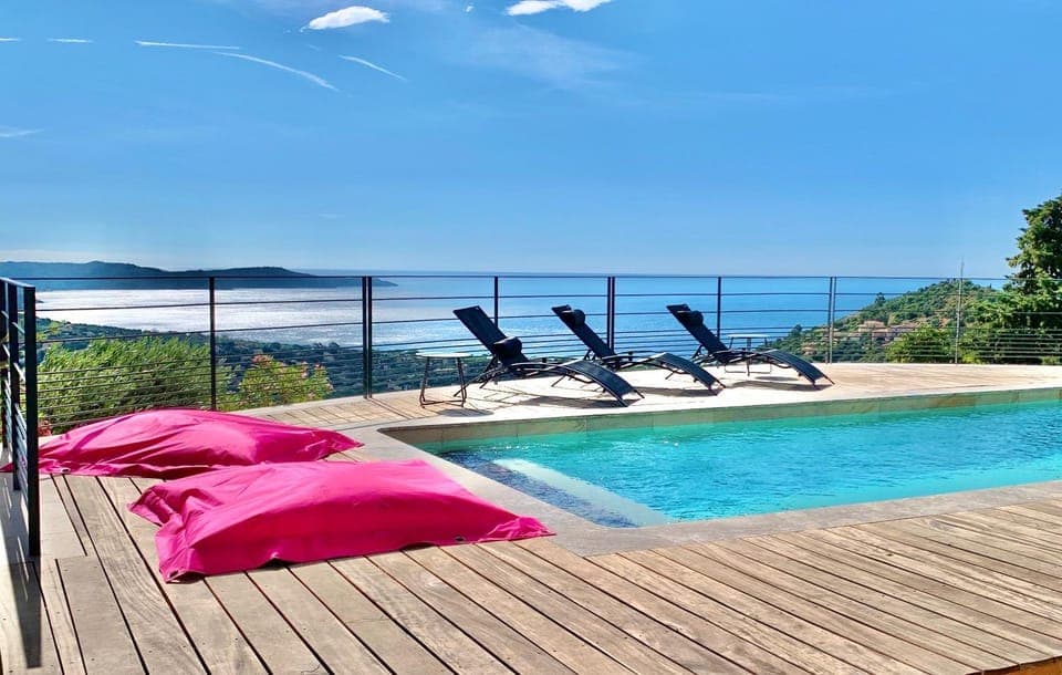 Sea view, Swimming pool