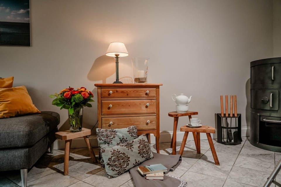 TV and multimedia, Living room, flat iron