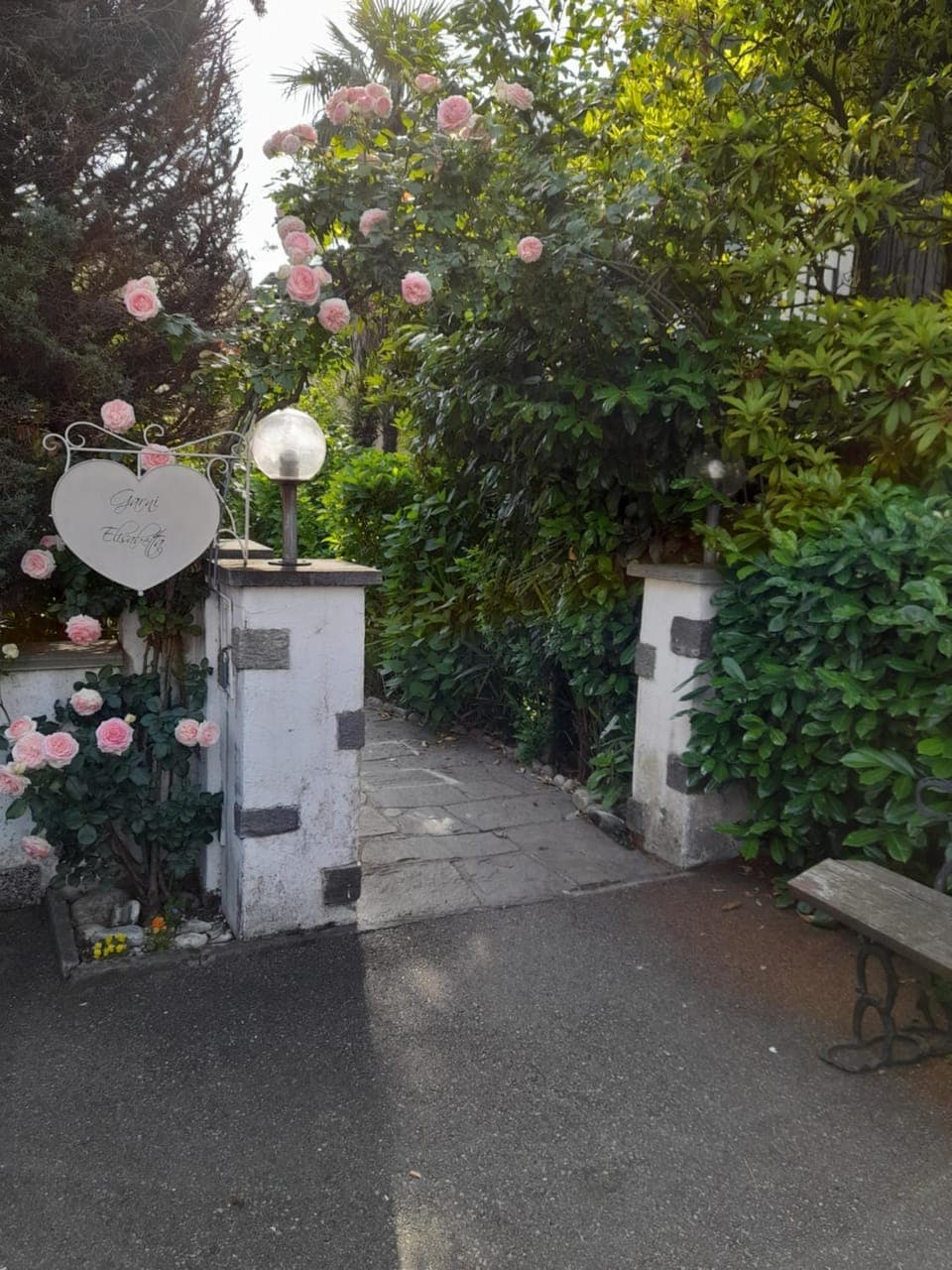 Facade/entrance, Internal: Not applicable to any particular room