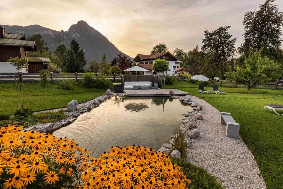 Garden, Garden view, Mountain view