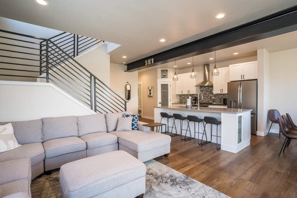 Kitchen or kitchenette, Living room