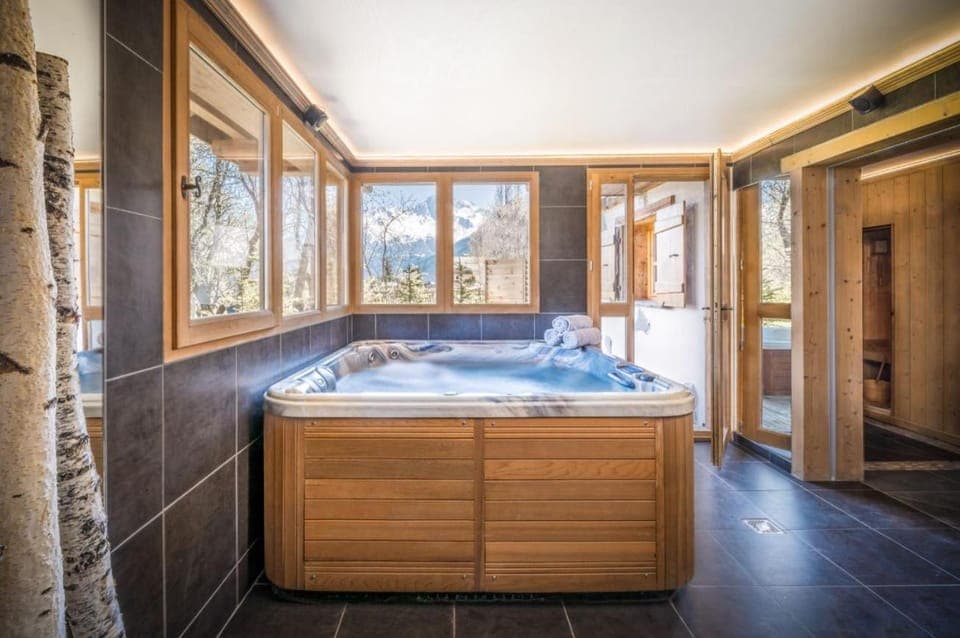 Hot Tub, Spa and wellness centre/facilities, Mountain view