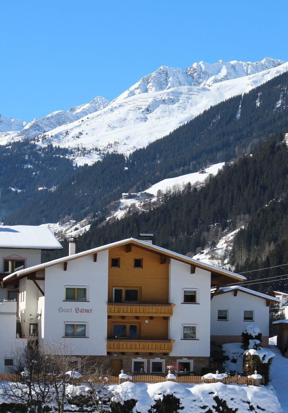 Property building, Facade/entrance, Day, Natural landscape, Winter, Mountain view