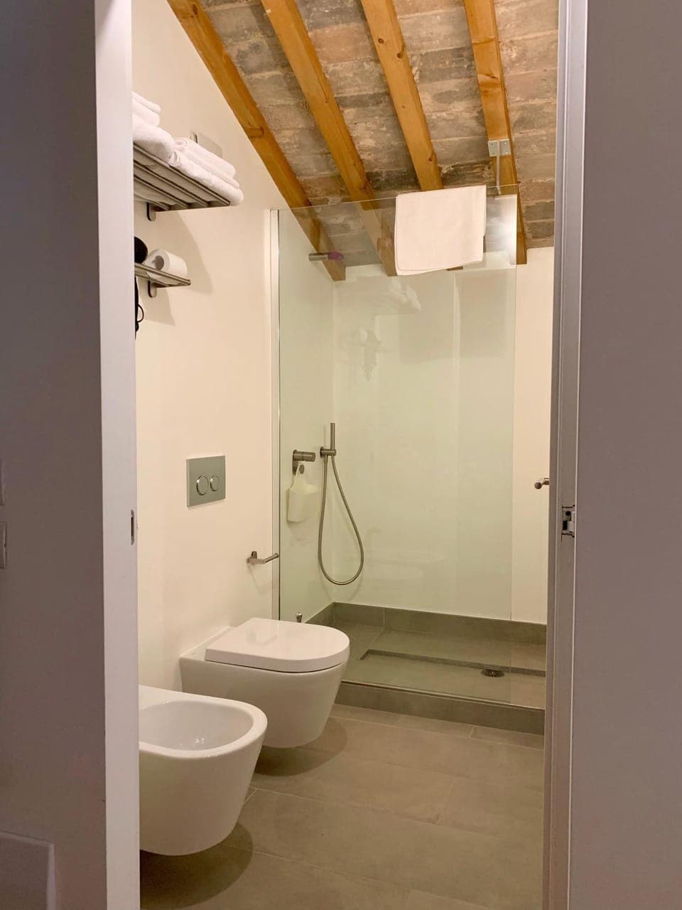 Shower, Bathroom, Bedroom, bidet