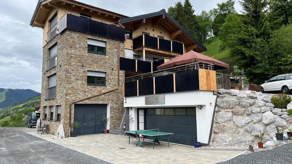 Property building, Table tennis, Balcony/Terrace, Parking