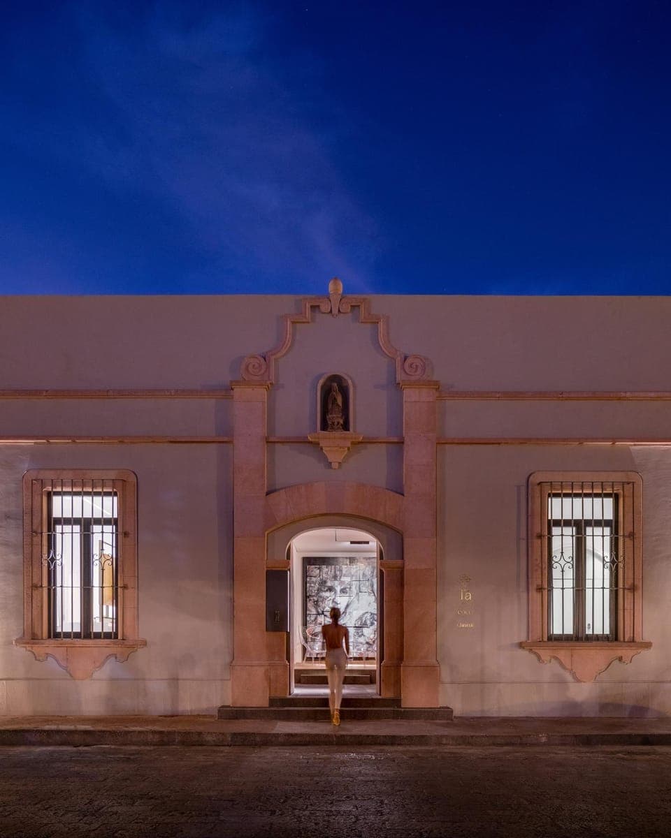 Property building, Night