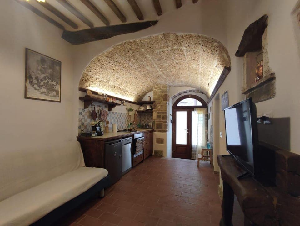 TV and multimedia, Kitchen or kitchenette