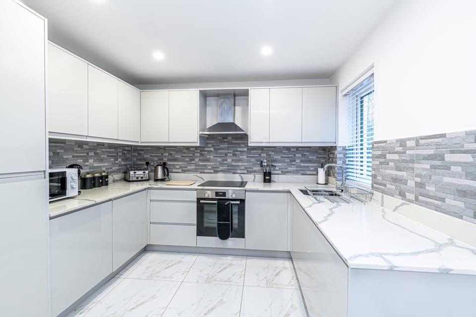 Kitchen or kitchenette, minibar, pet friendly, stove, toaster