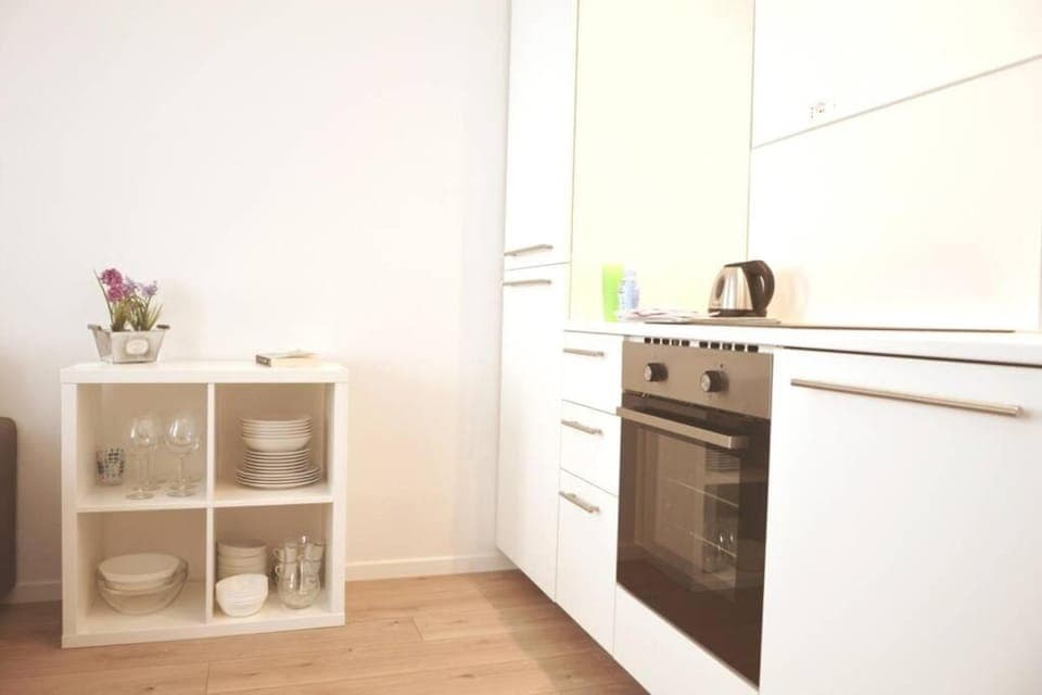 Coffee/tea facilities, Kitchen or kitchenette