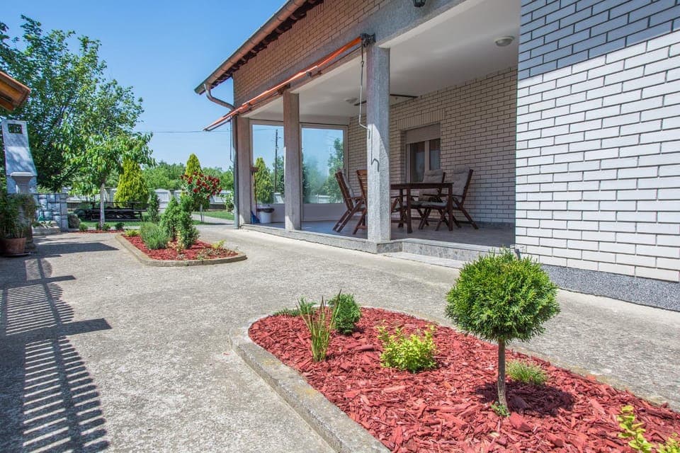 Patio, Facade/entrance, Garden