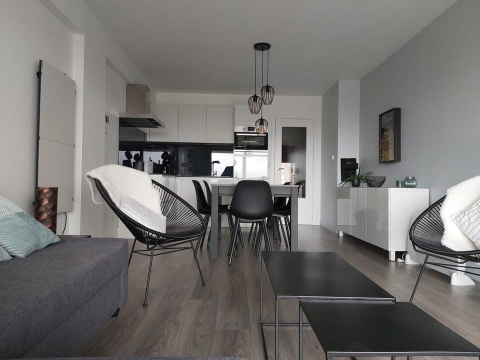 Seating area, Dining area