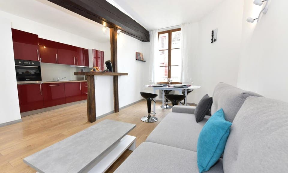 Kitchen or kitchenette, Living room, Lunch