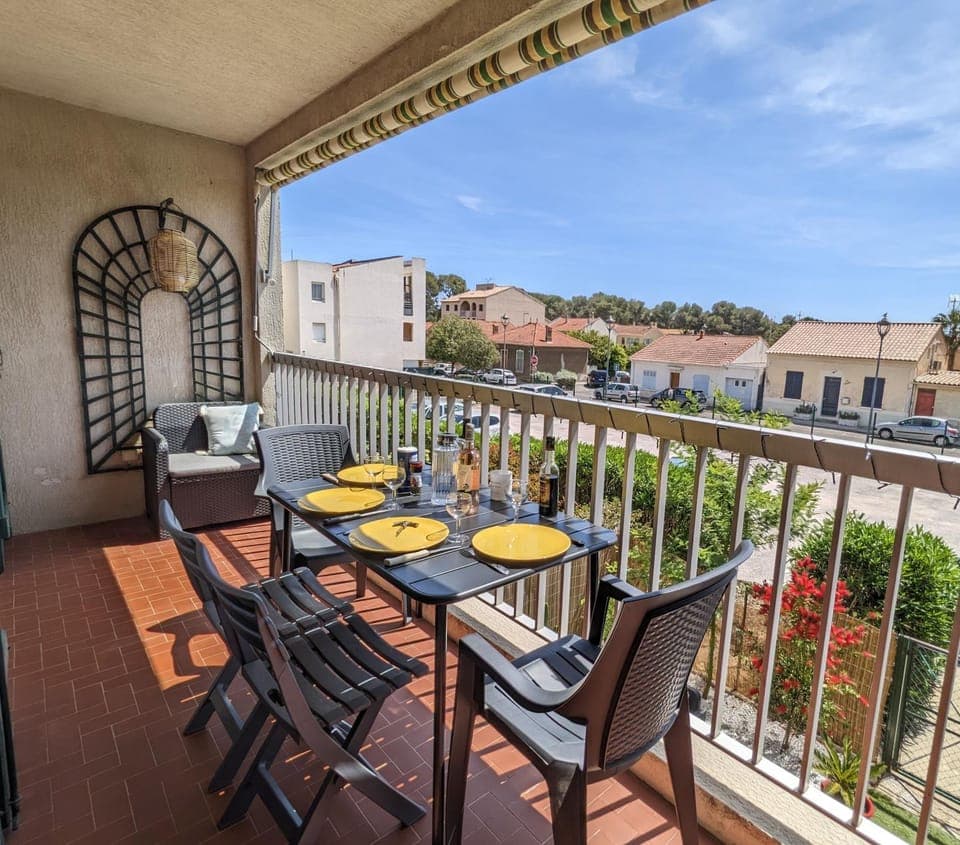 Balcony/Terrace, Dining area, Seasons, Sunrise, Sunset