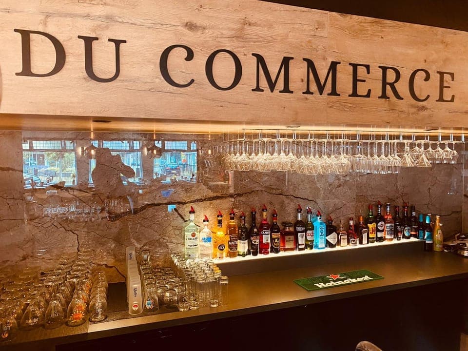 Lounge or bar, Lounge or bar