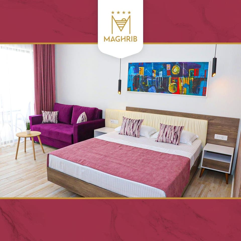 Bed, Living room, Seating area