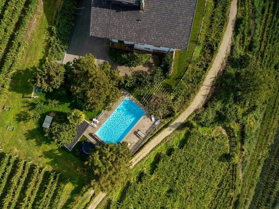 Natural landscape, Bird's eye view, Garden, Garden view, Pool view, Swimming pool, sunbed
