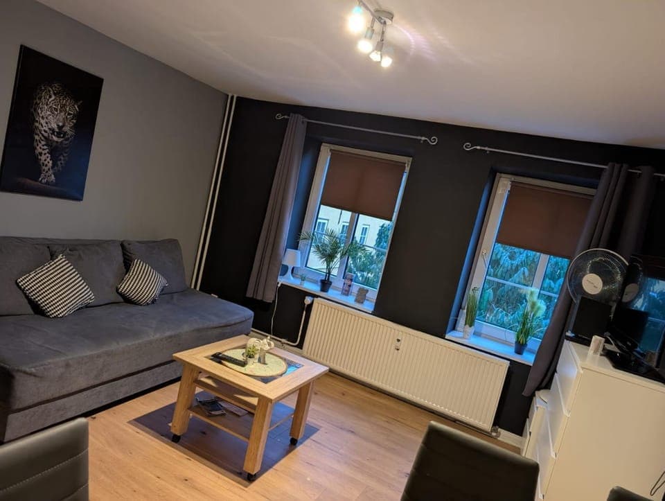 TV and multimedia, Living room, Seating area, Dining area, heating