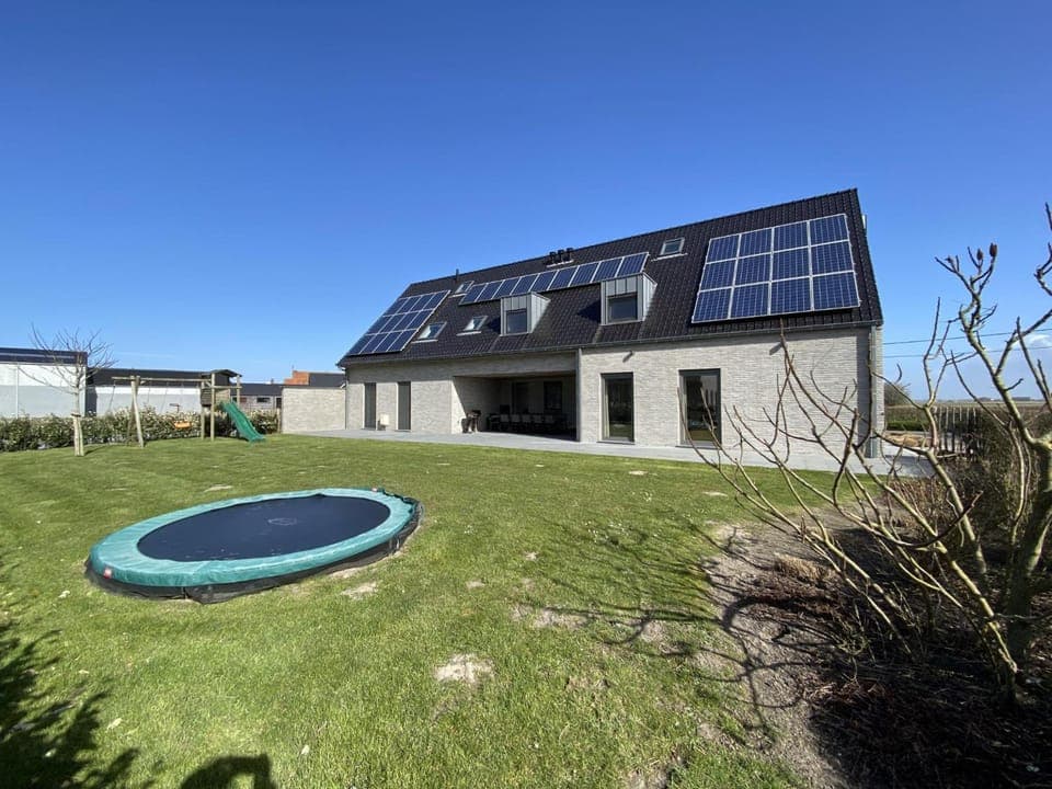 Property building, Summer