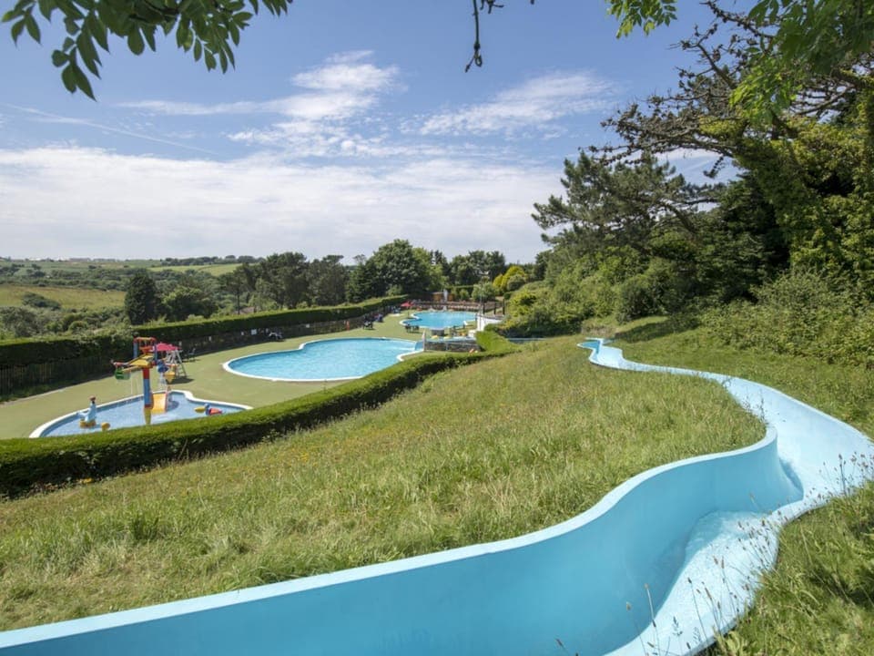 Aqua park, Swimming pool
