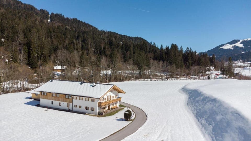 Property building, Day, Winter