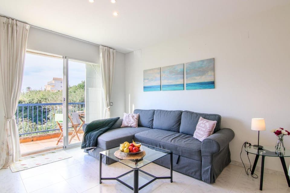 Living room, Seating area, Garden view