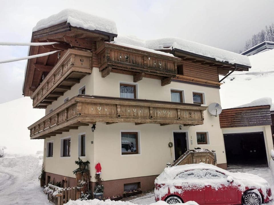 Property building, Winter