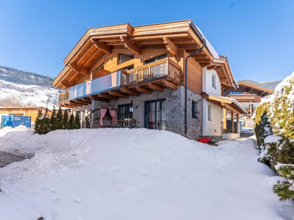 Property building, Winter