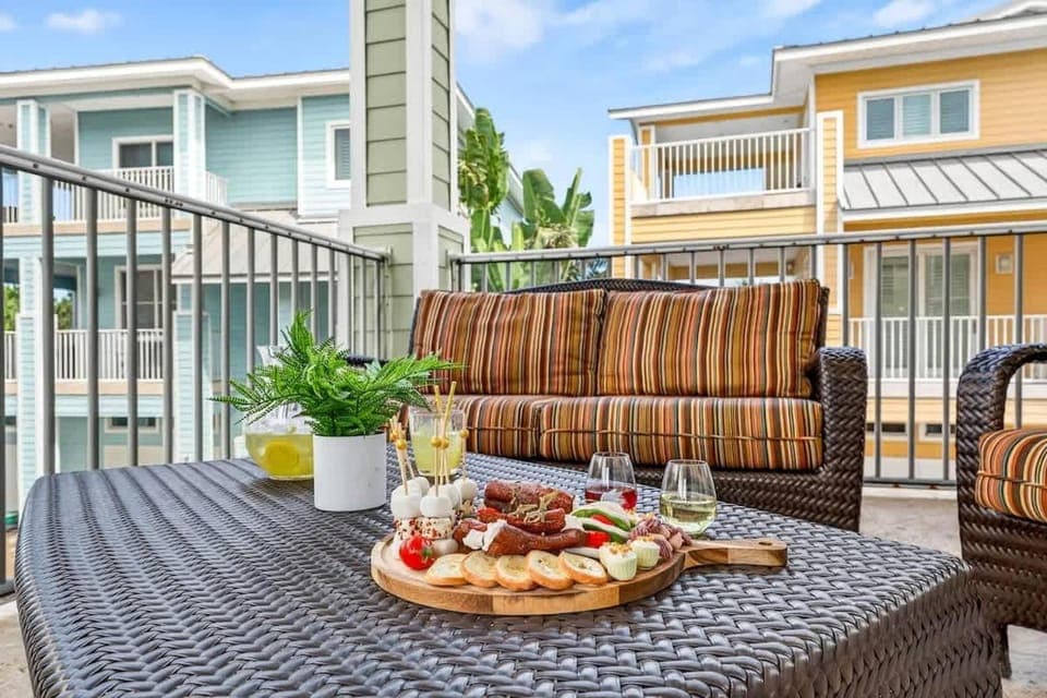 Exclusive Isla Bonita House in Indian Rocks Beach
