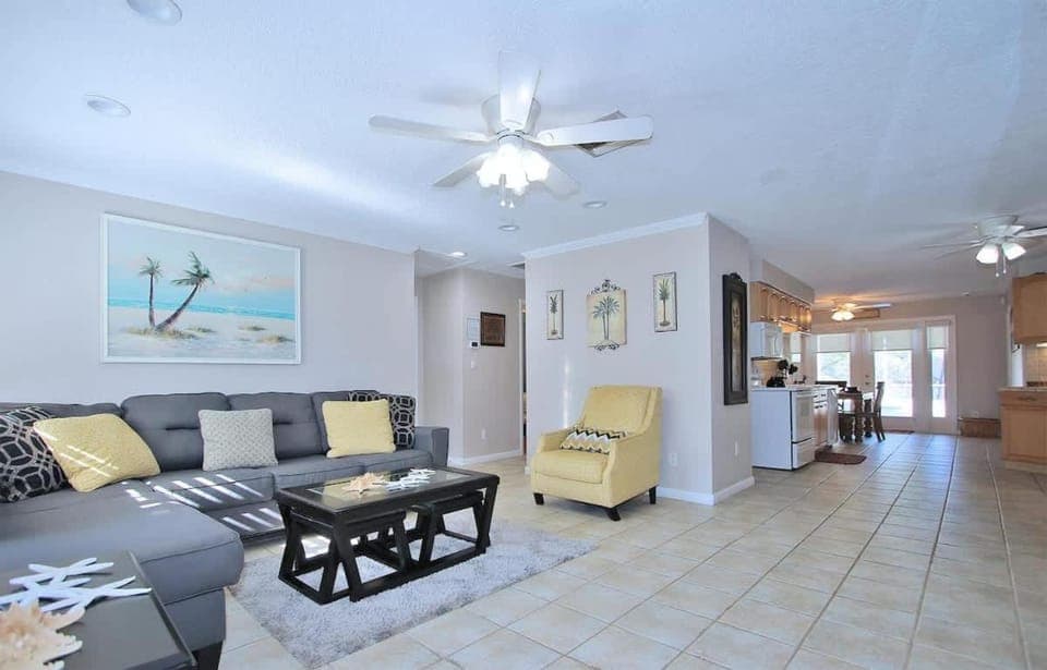 Sweet Escape Cottage House in Indian Rocks Beach
