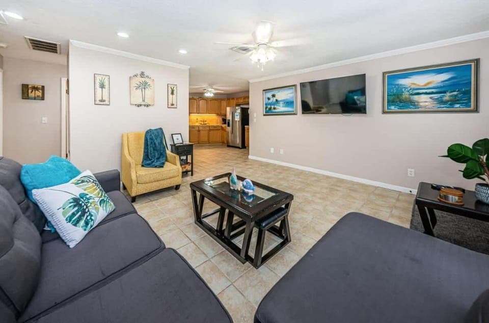 Sweet Escape Cottage House in Indian Rocks Beach