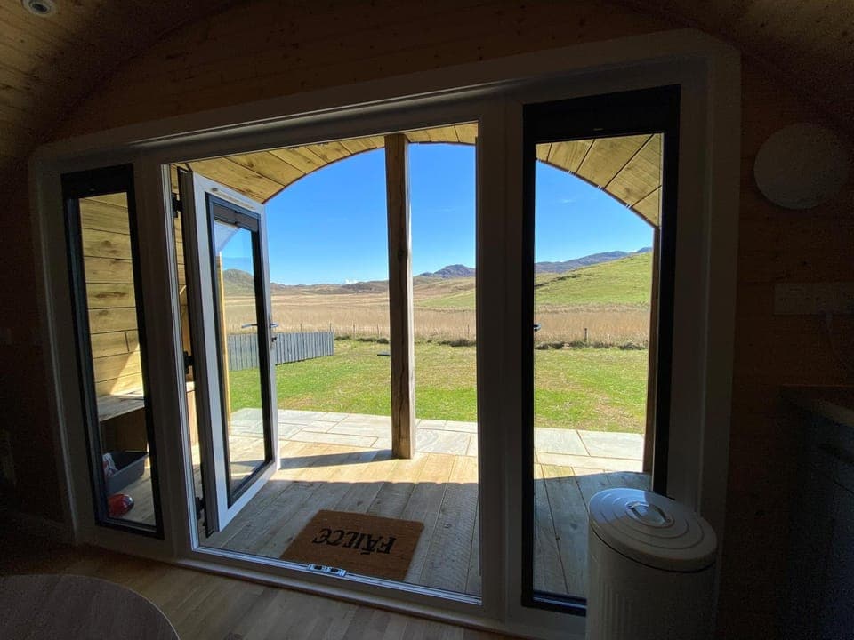 Facade/entrance, Day, Seating area, Garden view, Mountain view, Location