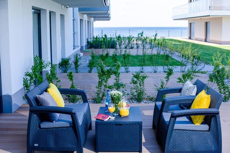 View (from property/room), Balcony/Terrace, Seating area