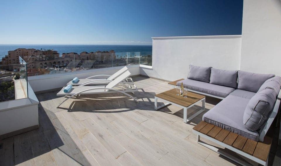 Balcony/Terrace, Seating area, Sea view, sunbed