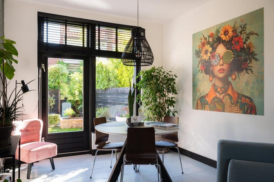 Living room, Garden view