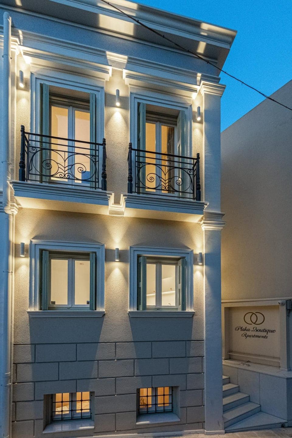 Property building, Facade/entrance, Property logo or sign