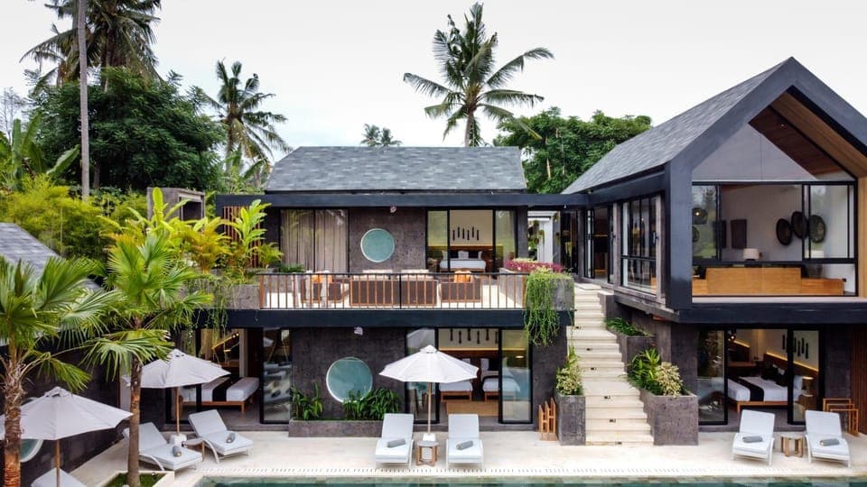 Property building, Day, internet, sunbed