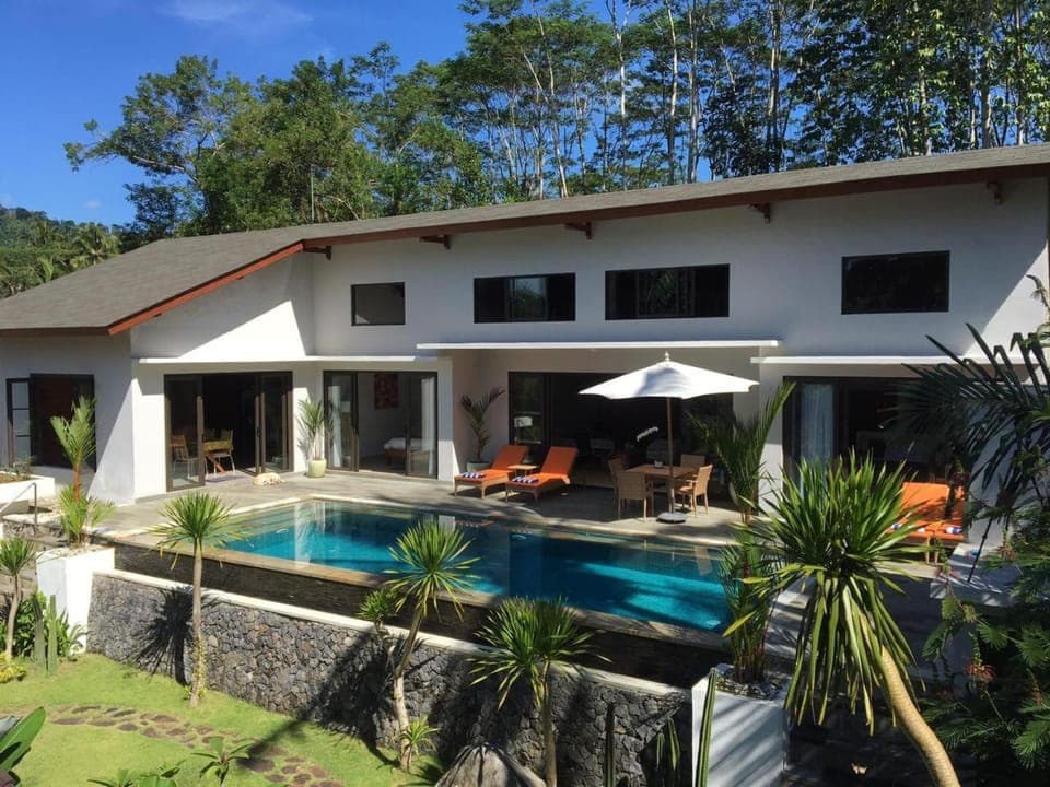 Property building, Pool view, Swimming pool